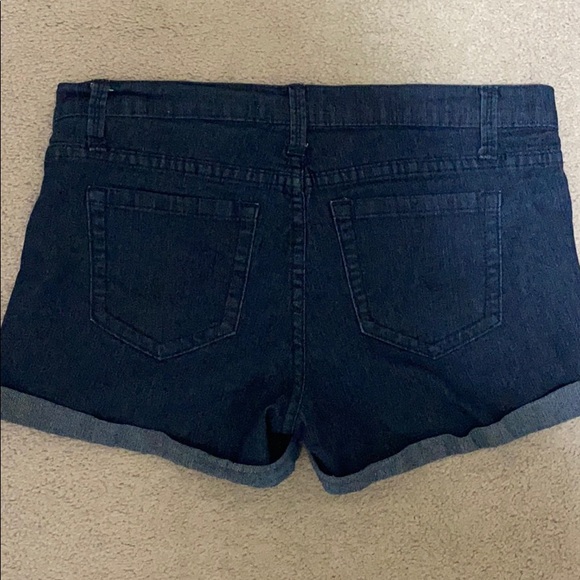 💜4/$30 - XXI denim shorts - Picture 2 of 2